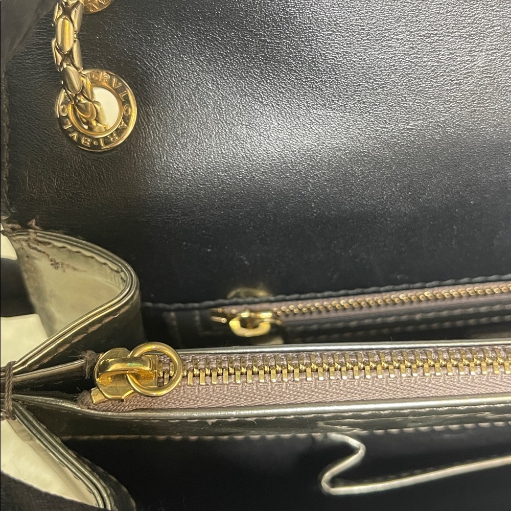 Bulgari Silver Patent Leather Serpenti Shoulder/Crossbody Perfectly Imperfect - Picture 13 of 16